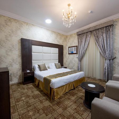 Jasmine Beach Hotel Suites Янбу Екстериор снимка