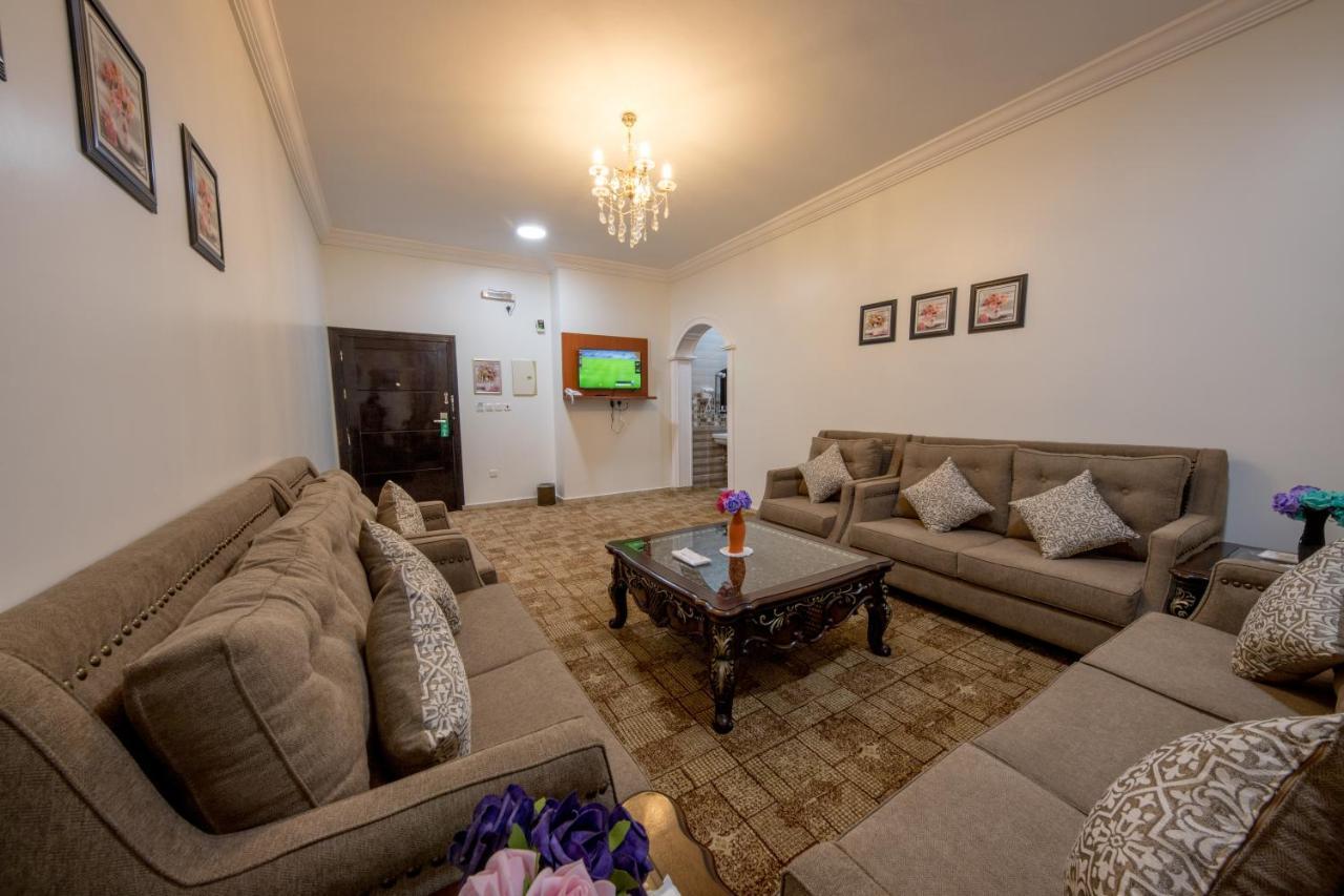 Jasmine Beach Hotel Suites Янбу Екстериор снимка