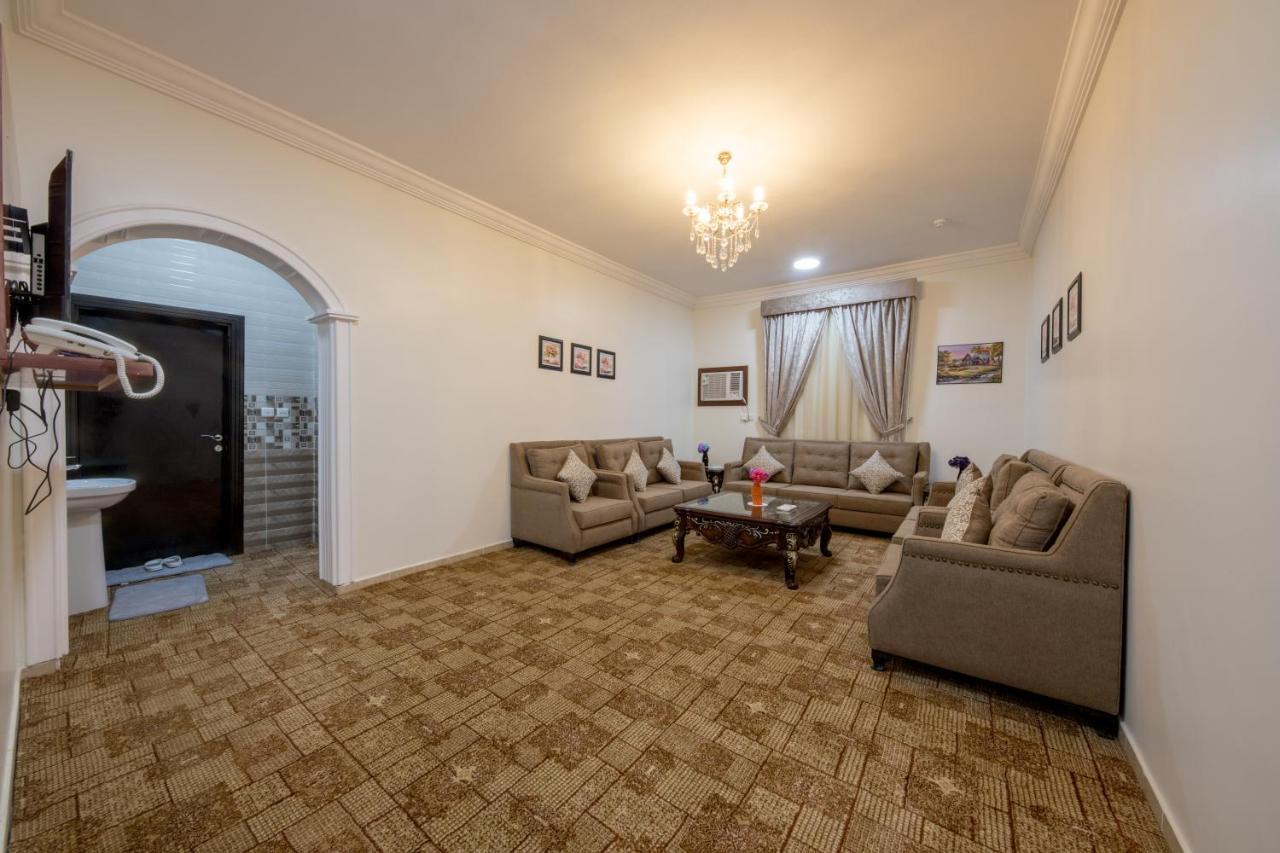 Jasmine Beach Hotel Suites Янбу Екстериор снимка
