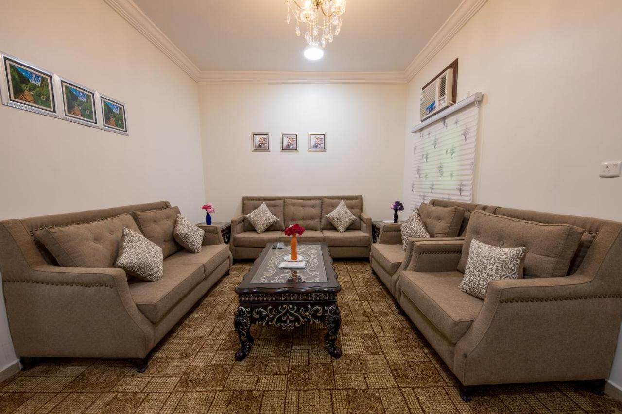 Jasmine Beach Hotel Suites Янбу Екстериор снимка